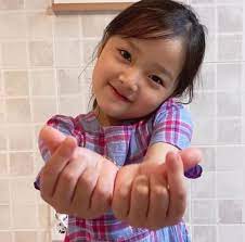 10 Potret Kwon Yuli Youtuber Cilik Asal Korea Selatan Yang Sempat Viral Meme Bayi Foto Bayi Foto Anak Lucu
