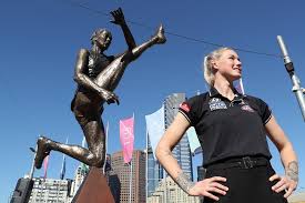 Aflw legend tayla harris has once again proved herself to be an exceptional athlete with her impressive kick at the afl grand final longest kick competition, according to nine's wide world of. Tayla Harris And Her Parents Speak Out About Abuse And Threats Over Aflw Photo Abc News