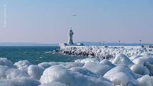Zwar findet man in diesem sehr milden winter 2011/2012 keine eisschollen auf der winterlichen ostsee oder glitzernden schnee in wäldern, auf wissen und feldern, aber auch jetzt macht die insel rügen. Rugen Im Winter Tipps Vorschlage Fur Ihren Winter Urlaub