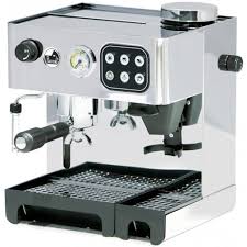 The giotto premium machine is equipped with a copper and insulated boiler for energy saving and increased thermal stability. La Pavoni Giotto Evoluzione Pid Gevpid Caffe Italia