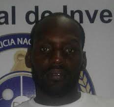 45TVinforma -- Como José Lino Colon Fredeck fue identificado el hombre  asesinado en la Col. Miramar de La Ceiba, Atlántida. ➡️ Colon Fredeck  recibió varios impactos de arma de fuego de calibre