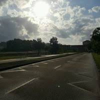Kementerian dalam negeri republik indonesia (kemendagri ri) adalah kementerian dalam pemerintah indonesia yang membidangi urusan dalam negeri. Kompleks Kementerian Dalam Negeri Bandar Indera Mahkota