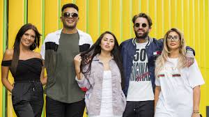 Former geordie shore star marnie simpson has been keeping a low profile recently, after becoming a mum to son rox in 2019 and getting engaged to baby daddy casey johnson last august. Charlotte Crosby Feiert Ihr Geordie Shore Comeback Promiflash De