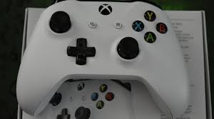 Turn on your xbox one controller by holding the guide button in the center. Microsoft Xbox One Wireless Controller White Adaptor Wireless For Pc Unboxing Youtube