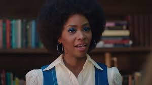 Wandavision Why Geraldine S Necklace Is So Familiar