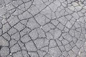 8 Asphalt Pavement Issues - And How To Fix Them | Murphree Paving