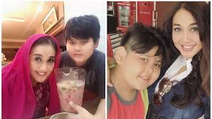 Kulit sawo matang dan bersih khas wanita indonesia membuat foto bugil. Gelar Syukuran Khitanan Anak Paramitha Rusady Ceritakan Saat Alami Mati Suri Pasca Melahirkan Halaman All Banjarmasin Post