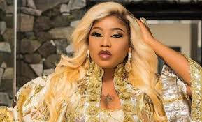Popular nigerian fashionista, toyin lawani has reacted to the engagement of curvy gambia born actress, princess shyngle to senegalese, frederic badji. I Won T Apologise Over Nun Outfit Toyin Lawani Eastern Lead Express News