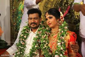 7 hugs a day increases 1 day of ur lifetime. Anandha Kannan Wedding Photos Howabstractceremony