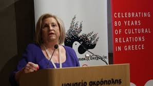 Έχει εκλεγεί επανειλημμένα βουλευτής, έχει υπάρξει υφυπουργός, αναπληρωτής υπουργός και υπουργός, ενώ είναι σημαίνον μέλος του διεθνούς ολυμπιακού κινήματος. Aepejr98ywvqem