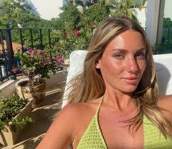 Megan Devlin's Instagram, Twitter & Facebook