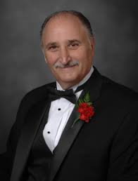 Columbian Club installs officers