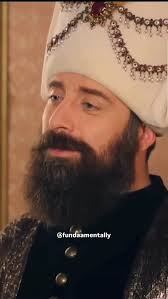 Günaydın güzellik.Sen yinede fazla ümitlenme. İstanbulumu fethettin  sankim., Söylenenin içeriğine dikkat kesil. Bugün ve her daim. Sonra “bir  deli bi kuyuya bi taş atar bin akıllı çıkarmaya çalışıra” ...