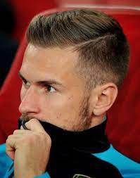 Последние твиты от aaron ramsey (@aaronramsey). Aaron Ramsey Haircut Men S Hairstyles Haircuts Swag