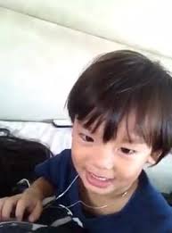 The tiger says, "raaawr!"