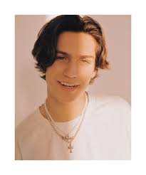 Chase Hudson In 2020 Cute Celebrities Hudson Cute White Boys
