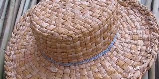 During This One Day Course You Will Learn To Weave Your Own Rush Hat Using Indigenous Common Bulrushes Collected Weaving Flax Weaving Newspaper Basket Weaving