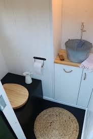 Unsere Toilette Im Schrebergarten In 2020 Schrebergarten Gartentoilette Komposttoilette