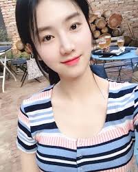 Posted by indias at 16:49. 10 Potret Park Joo Hyun Cinta Pertama Jung Hae In Di Kdrama Baru