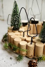 Do It Yourself Adventskranz Mit Korken Selbst Basteln Adventskranz Basteln Adventskranz Korken