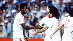During the qualifying campaign for euro 1984, portugal was grouped with finland, poland and the soviet union. France Portugal Platini Steers France To Euro 1984 Final After Portugal Semi Thriller Uefa Euro 2020 Uefa Com