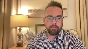 Join Mr. Smith LIVE for a read aloud!