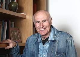 In 2001 he was named an. Dotyk Martin Hilsky Shakespeare Je Basnikem Zmeny