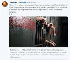 Leur fils, sam, essaie de recoller les morceaux. Detenu Es Confin Ees Discontinuite Pedagogique Academia