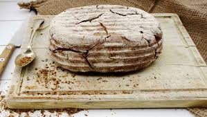 Kross Und Superlecker Krustenbrot Selber Backen Paleo360 De Rezept Krustenbrot Veganes Brot Backen Backen