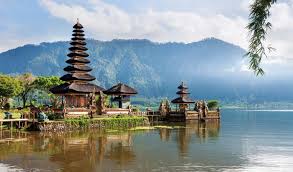 Kebun raya bogor tidak akan akan sama oleh kebun raya yang lainnya dikarenakan didalamnya ada flora yang dilindungi oleh pemerintah indonesia. 11 Tempat Menarik Di Bali 2019 Yang Wajib Anda Lawati Bidadari My