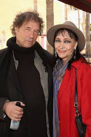 Her mother dorothy arline was a teacher by profession and her father edward waldemar seberg was a pharmacist. Anna Karina And Dennis Berry Dating Gossip News Photos