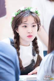 Hey Ladies Photo Grunge Girl Lady Flower Crown