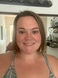 What hair style would look best for a mom of 3?