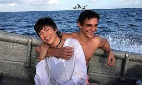 Maybe you would like to learn more about one of these? La Casa De Papel Asi Se Llevan Tokio Y Rio Fuera De La Serie