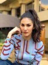 She belongs to the parsi (zoroastrian) family who was born and brought up into mumbai. Amyra Dastur Biography Age Height Bf Weight Instagram More