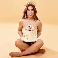 Cantora naiara azevedo nua