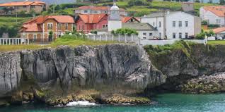 Chale sin estrenar nueva construcción con piscina. Casas Rurales Asturias Solo Alojamientos Oficiales