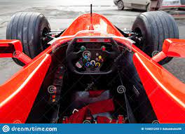 Dessen vertrag bei mercedes läuft aus. Cockpit Und Lenkrad Ansicht Der Roten Ferrari Rennwagen Fur Formel 1 Auf Der Strasse In Der Nahe Der Garage Box Redaktionelles Bild Bild Von Cockpit Rubens 164601240