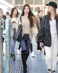 Image May Contain 5 People People Standing And Shoes Airport Fashion Kpop Korean Airport Fashion Kpop Fashion Outfits