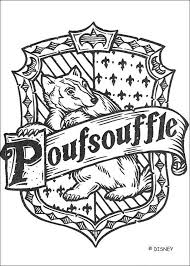 Trouvez en 10 minutes 100 personnages de la saga harry potter. Coloriages Harry Potter Le Blason De Poufsouffle Coloriage Harry Potter Blason Harry Potter Harry Potter
