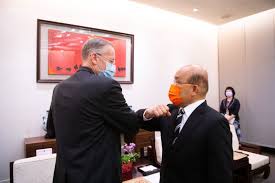 Jul 06, 2021 · 蘇貞昌今天接見酈英傑時，兩人擊肘中央流行疫情指揮中心指揮官陳時中今（6）日表示，評估疫苗接種狀況後，最快預計7月中開放第9類、第10類的. é…ˆè‹±å‚'å°‡é›¢ä»» è˜‡è²žæ˜ŒæŽ¥è¦‹ æ„Ÿè¬å°å¢žé€²å°ç¾Žé—œä¿‚çš„è²¢ç» è¦èž Nownewsä»Šæ—¥æ–°èž