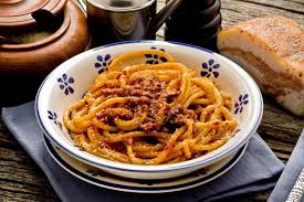 Bucatini All Amatriciana Sauce Recipe The Real Deal Recipe In 2020 Spaghetti All Amatriciana Italian Recipes Authentic Pasta Dishes