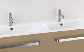 Handtücher, bettwäsche und eine grundausstattung an verbrauchsmaterial wird selbstverständlich gestellt. Schmale Waschtische Nur 40 Cm Tief Badezimmer Direkt