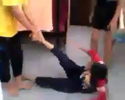 От lapaasmace channel , 6 months ago. Siapa Mangsa Buli Ini Anda Ada Maklumat Tentang Dakwaan Kes Buli Ini Menyelamatkan Malaysia