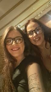 Samantha Dampier's Instagram, Twitter & Facebook