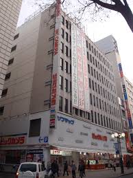 立川駅北口・曙町のみずほ銀行立川支店のビルにある『さくら水産 立川駅前店』と『海鮮魚力 立川北口店』が閉店してる 【開店】え!？こっちが本店？立川駅南口・柴崎町の諏訪通りぞいトンネル入口に『ファンキー原田 本店』がオープンするみたい。 Bic Cameraç«‹å·åº— Taxfreeshops Jp