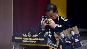 Abdul hamid bador mahu perbetulkan pasukan polis supaya ia mendapat nama baik. Ketua Polis Negara Sebak Tiada Satu Malam Pun Tak Tidur Lena Komedi Media