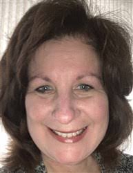 Lynette Barnett's Instagram, Twitter & Facebook