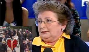 Fiica adoptivă a acesteia a sunat la 112, iar la sosirea echipajelor smurd stela popescu a murit. Fiica VitregÄ A Stelei Popescu Se ImbogÄÈeÈte DupÄ MoÈtenirea Regretatei ActriÈe Ce Se IntamplÄ Cu Casa De La Mare