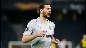 With 54 senior international caps to his. Roter Stern Belgrad Nimmt Ablosefreien Dragovic Von Bayer Leverkusen Unter Vertrag Transfermarkt